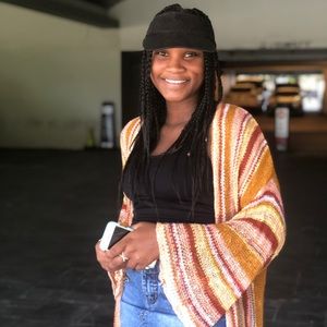 Meet your Posher, Janelle